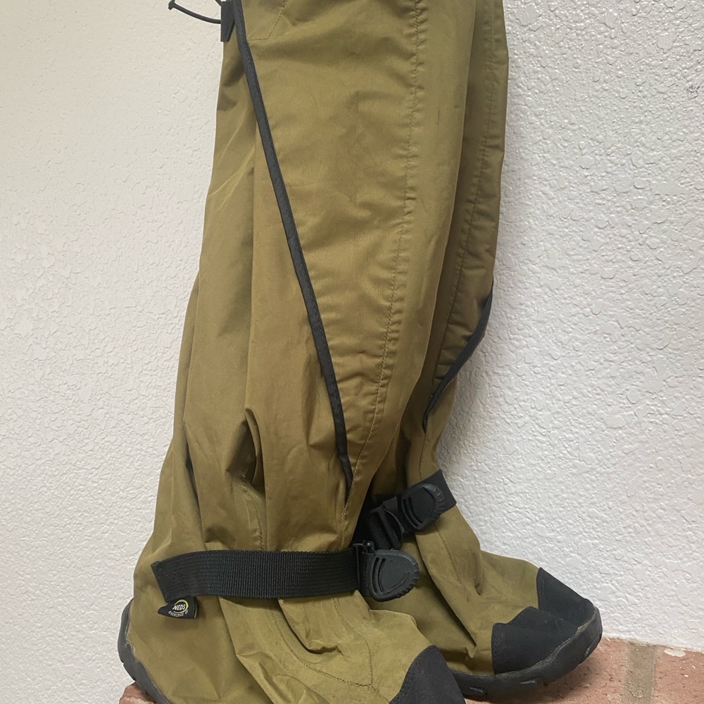 Neos Overshoe Trekker Superlite S EUC TRS7 Olive Green Winter & Rain Boots